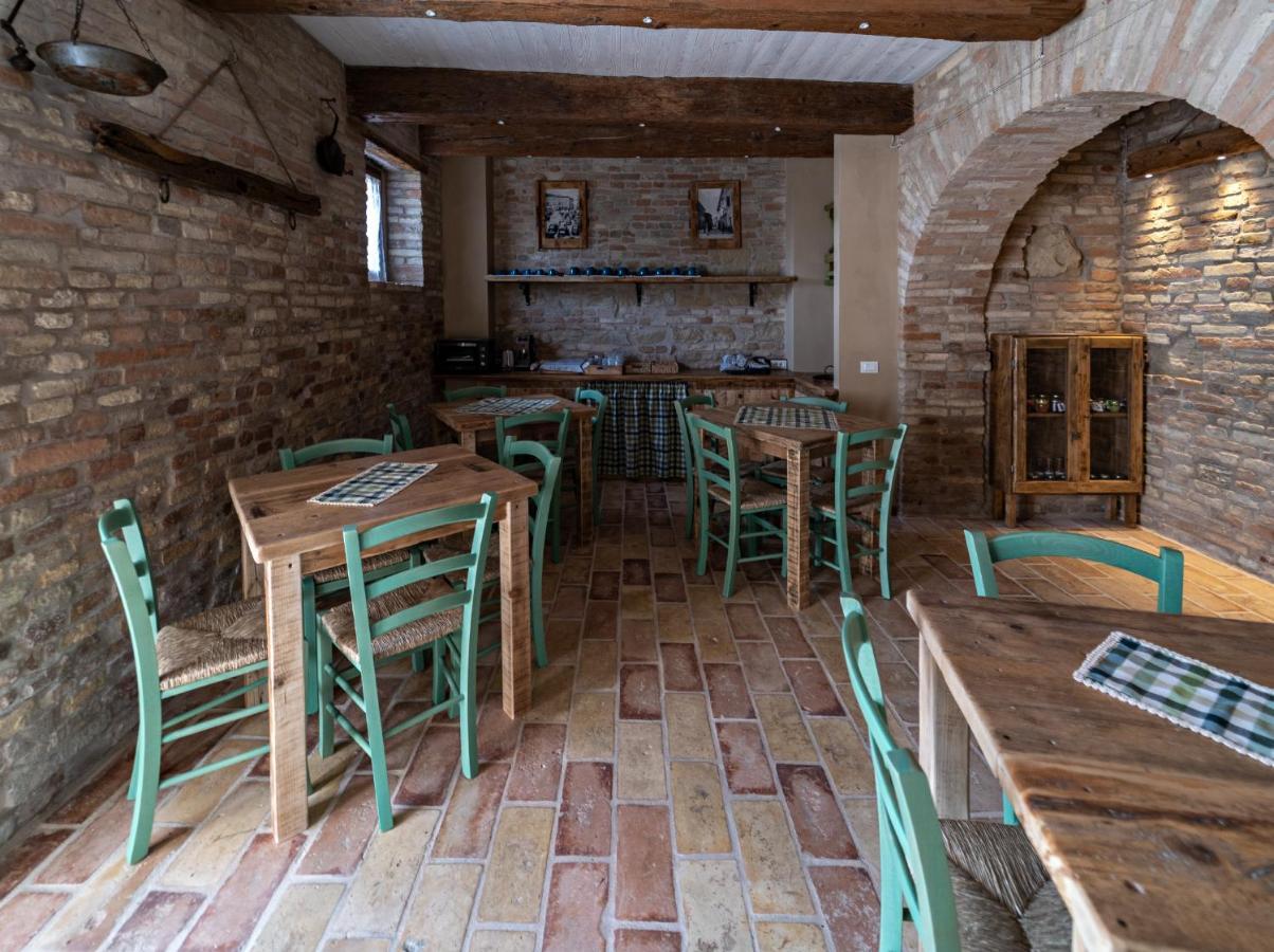 Il Castello Affittacamere Montecosaro  Екстер'єр фото