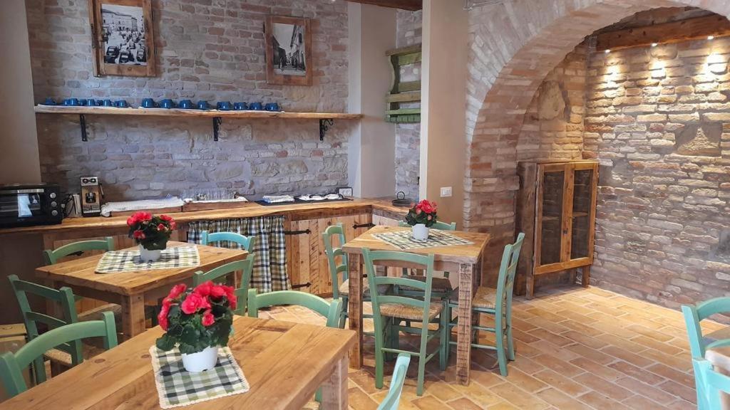 Il Castello Affittacamere Montecosaro  Екстер'єр фото